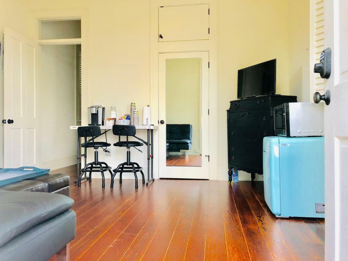 Petite Desire Apartment Ню Орлиънс Екстериор снимка